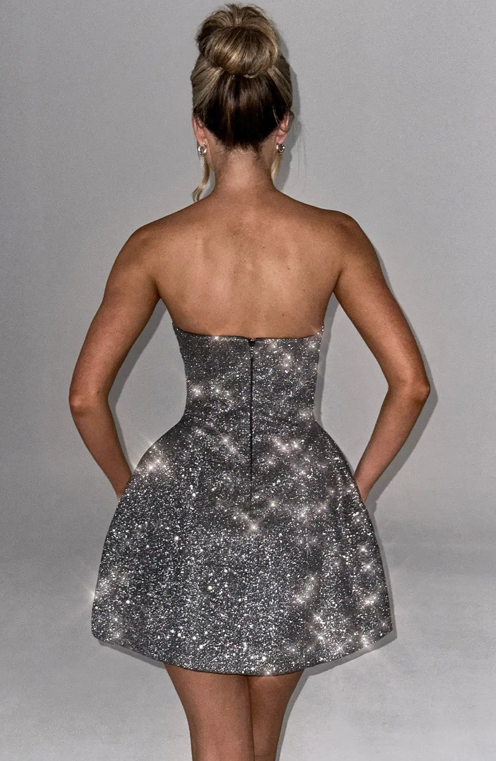 Emma | Glinsterende Mini-jurk – Stralende Elegant voor Onvergetelijke Nachten