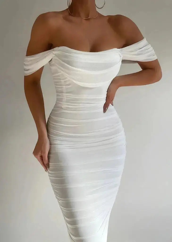 Chloë | Elegante off-shoulder witte Bodycon midi-jurk met ruches